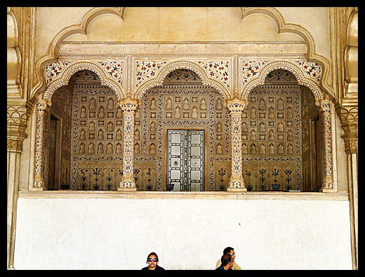 Jharokha red fort Agra