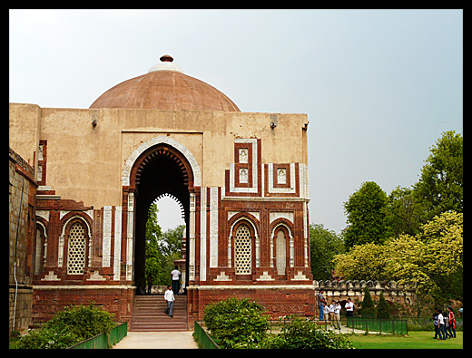 Alai Darwaza