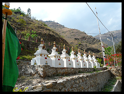 8 stupa représentant l'esprit du Bouddha